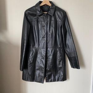 Vintage women’s Black Danier Leather Jacket